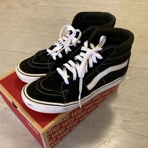 Vans SK8-Hi Black/True White Sneakers